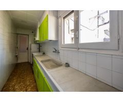 JTO. C/FORMENTERA: CASA CON ENCANTO COMPUESTA DE GRAN LOCAL Y FACHADA 7m
