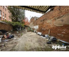 CASA PLANTA BAJA PARA REFORMAR TOTALMENTE, O SUELO URBANIZABLE