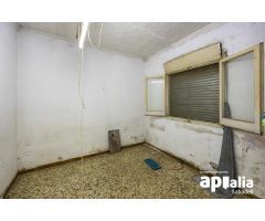 CASA PLANTA BAJA PARA REFORMAR TOTALMENTE, O SUELO URBANIZABLE