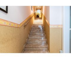 CASA MUY BIEN CONSERVADA EN EL CENTRO
