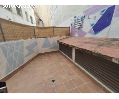 LOCAL EN RUBI CON TERRAZA
