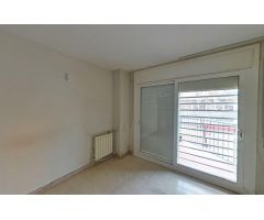 PISO PARA REFORMAR DE 4 HABITACIONES