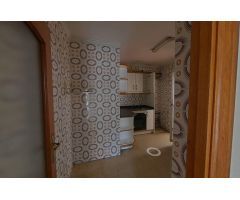 PISO PARA REFORMAR DE 4 HABITACIONES