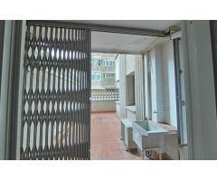 PISO PARA REFORMAR DE 4 HABITACIONES