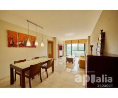 PISO EN SENTMENAT CON ZONA COMUNITARIA Y PISCINA