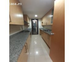 PISO DE 2 HABITAICONES EN EL CENTRO