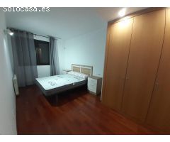 PISO DE 2 HABITAICONES EN EL CENTRO