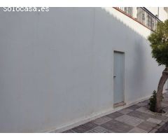 Local en venta a 100metros del paseo Marítimo de Salobreña