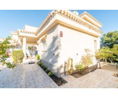 Chalet en Venta en Orihuela Costa, Alicante