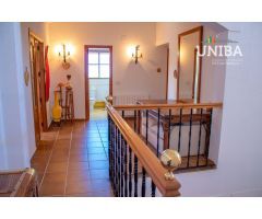 Excelente chalet con finca de regadío de 31Ha