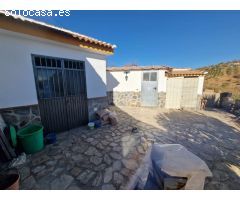 Chalet en Venta en Guaro, Málaga