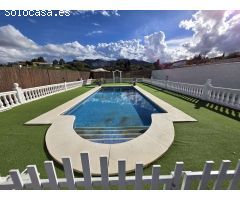Chalet en Venta en Estación de Cártama, Málaga