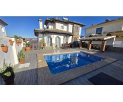 Chalet en Venta en Alhaurín de la Torre, Málaga