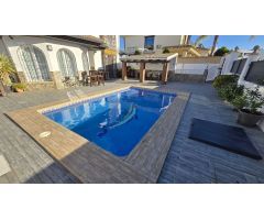 Chalet en Venta en Alhaurín de la Torre, Málaga
