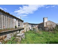 Casa de piedra a reformar en el núcleo de Vilarodís-Arteixo