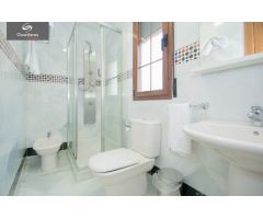 IDEAL INVERSIÓN! Casa dividida en 4 apartamentos en activo