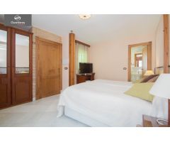 IDEAL INVERSIÓN! Casa dividida en 4 apartamentos en activo