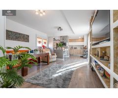 Exclusivo ático con 97 m2 de terraza y vistas a Sierra Nevada en Barrio Periodistas