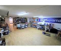 SE VENDE LOCAL COMERCIAL Y NEGOCIO EN ZALLA, TALLER DE MAQUINARIA AGRICOLA Y FORESTAL