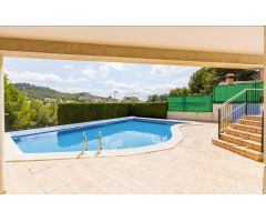Magnifico chalet en venta en Urbanización Montepinar !!!!!