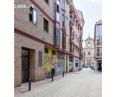 DOBLE PLAZA DE GARAJE CON AMPLIO TRASTERO EN VENTA, ZONA CENTRO MURCIA!!!