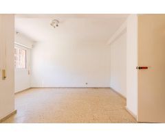 Piso en Venta en Avenida Monte Carmelo, Murcia
