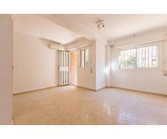 Piso en Venta en Avenida Monte Carmelo, Murcia