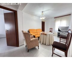 LISTO PARA ENTRAR; PISO CON TERRAZA EN BADAJOZ