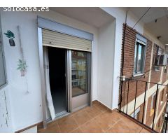 LISTO PARA ENTRAR; PISO CON TERRAZA EN BADAJOZ
