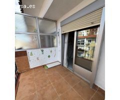 LISTO PARA ENTRAR; PISO CON TERRAZA EN BADAJOZ