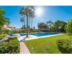 Apartamento en Las Brisas, Marbella