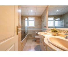 Apartamento en Las Brisas, Marbella