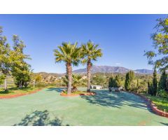 Gran villa en venta en Mijas