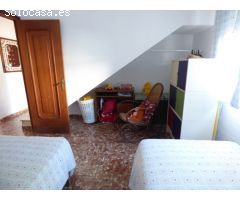 Villa en venta en Las Lagunas, Mijas + 6 naves colindantes