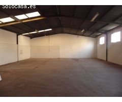 Villa en venta en Las Lagunas, Mijas + 6 naves colindantes