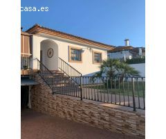 Magnifica villa independiente en una sola planta en venta