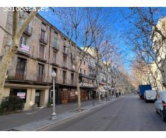 EDIFICIO EN VENTA EN PLENO CENTRO DE IGUALADA!