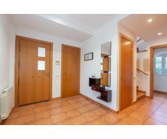 FANTÁSTICA CASA A LOS 4 VIENTOS EN CASTELLOLÍ PUEBO!