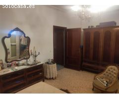 Casa de Pueblo en Venta en Gelves, Sevilla