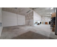 Nave en Alquiler en Mairena del Aljarafe, Sevilla