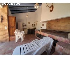 Villa de Lujo en Venta en Chiva de Morella, Valencia