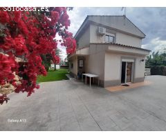 Chalet en Alquiler en Benaguasil, Valencia