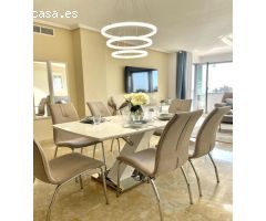 Apartamento de Lujo con vistas al mar, piscina y garaje