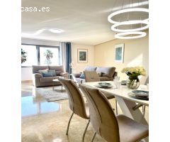 Apartamento de Lujo con vistas al mar, piscina y garaje