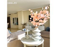 Apartamento de Lujo con vistas al mar, piscina y garaje