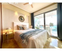 Apartamento de Lujo con vistas al mar, piscina y garaje