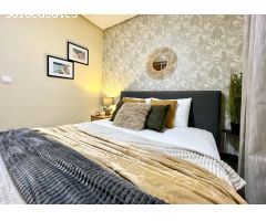 Apartamento de Lujo con vistas al mar, piscina y garaje