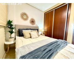 Apartamento de Lujo con vistas al mar, piscina y garaje