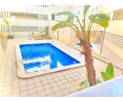 Apartamento de Lujo con vistas al mar, piscina y garaje