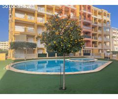 Precioso apartamento con salida directa al jardin y piscina